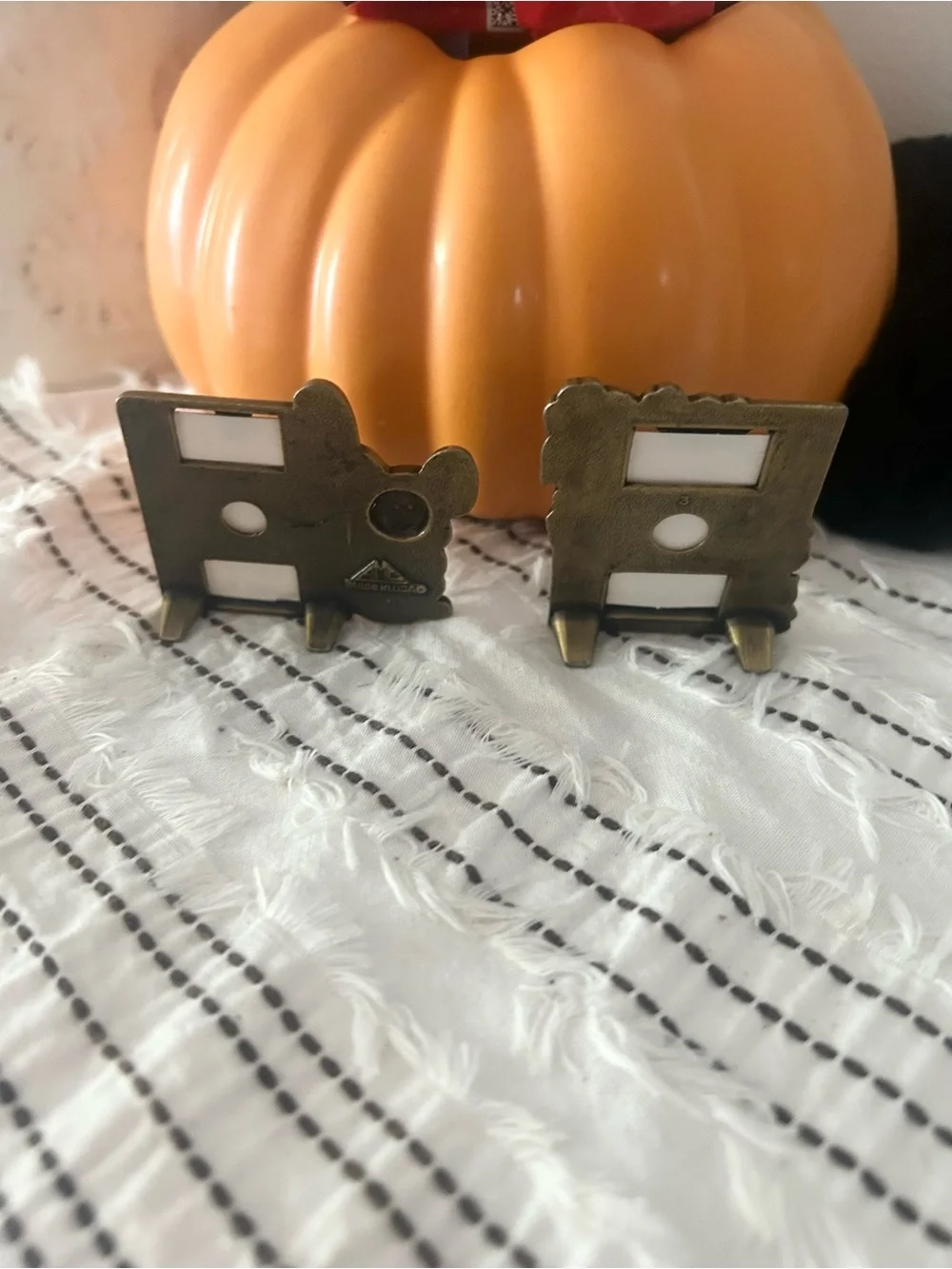 Set of 2 Vintage Mini Brass Mouse Rose Picture Frames Trinket Shelf